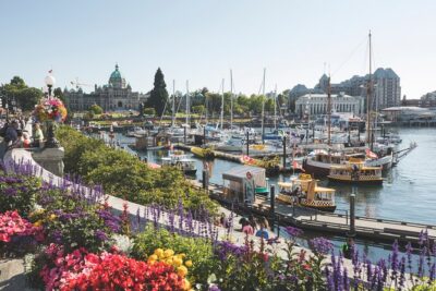 Victoria City Highlights Pedal or E-Bike Tour – Hoods & Legends