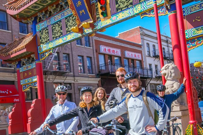 Victoria City Highlights Pedal or E-Bike Tour - Hoods & Legends - Fernwood brings a more local side of Victoria