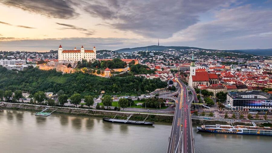 Vienna: Guided Bratislava & Devín Castle Tour via Hainburg - Key points to know before you book
