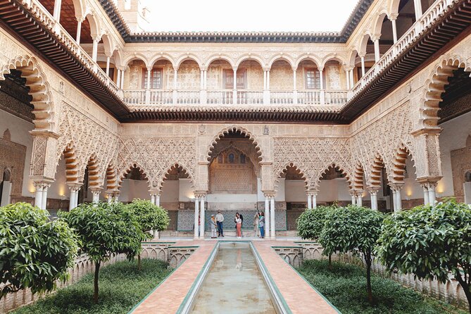 VIP Guided Seville Alcazar Pre-Opening, Cathedral & Old Town - Should you book the Seville VIP Alcazar tour?