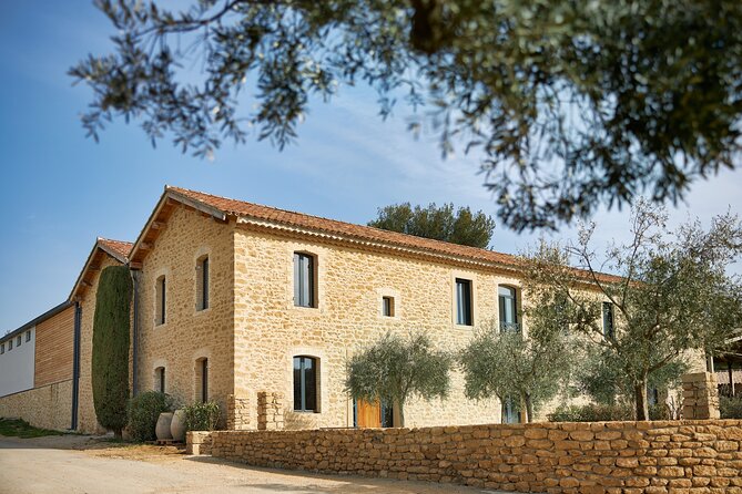 Visit of the cellars of Château Gigognan with tasting - Starting with the château’s story