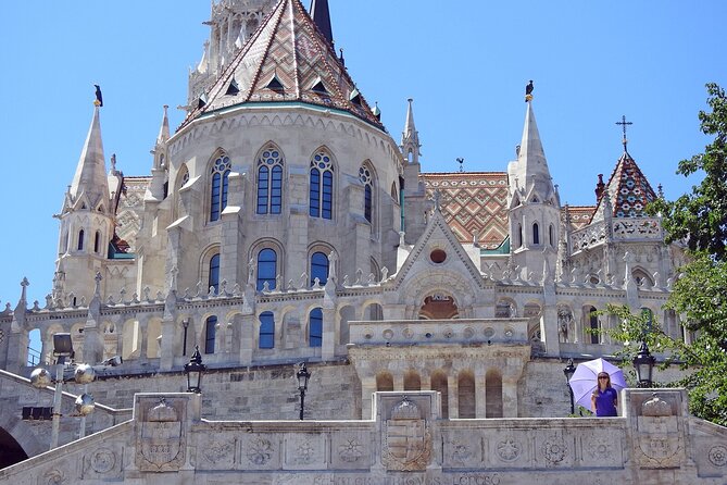 Walking tour in the Buda Castle incl. Fisherman's Bastion - Labyrinth stories and government buildings