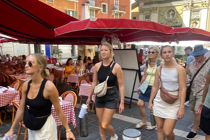 Walking tour of Nice, the old town & the Coline du Château - The climb to Castle Hill