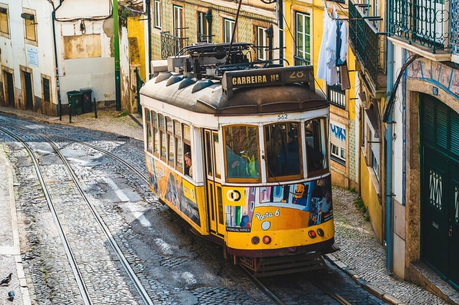 Walking Tour Small Group Lisbon + S. Jorge Castle Tickets - Ginjinha: a small glass with a strong personality