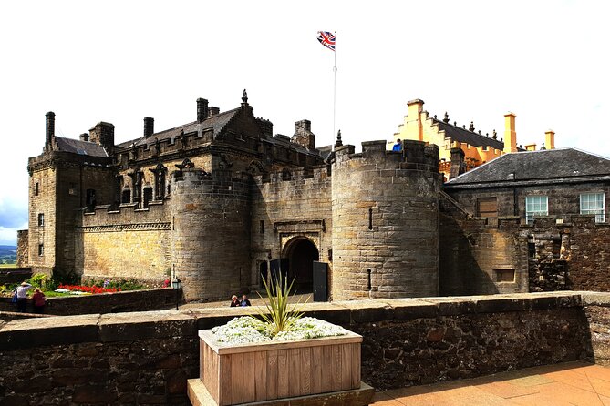 Wallace monument, Stirling Castle, Linlithgow Palace Private Tour - The Forth Bridges: a quick engineering stop