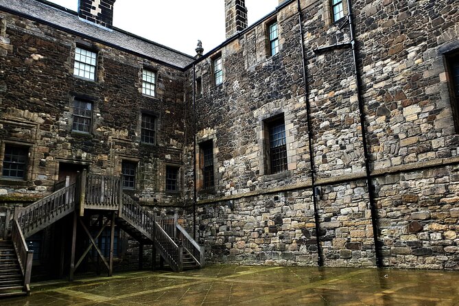 Wallace monument, Stirling Castle, Linlithgow Palace Private Tour - Who should book this day trip?
