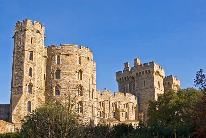 Windsor Castle Half Day Trip from London by Luxury Coach - What to see during your two hours and forty minutes