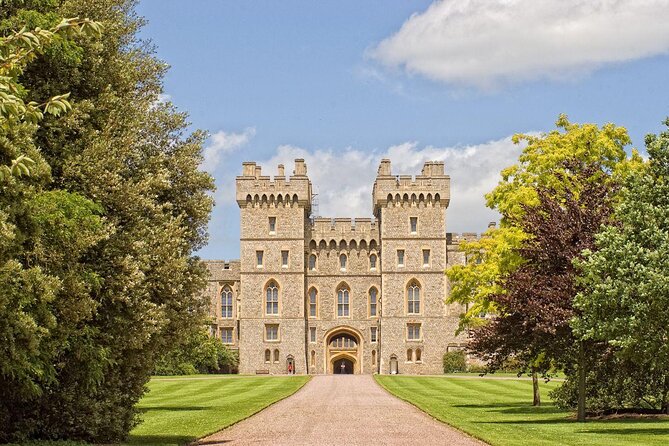 Windsor Castle, Stonehenge, and Oxford Day Trip from London - Key points at a glance