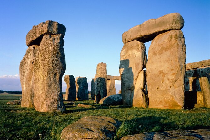 Windsor Castle, Stonehenge, and Oxford Day Trip from London - Three English icons in 11 and a half hours