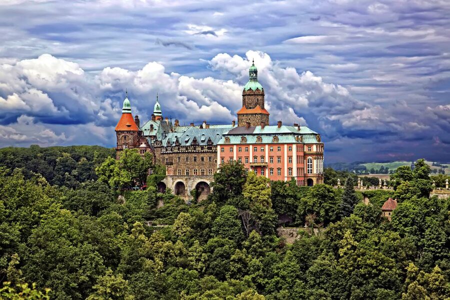 Wroclaw: Lower Silesia, Ksiaz Castle & Church of Peace Tour - Guides, driving, and the small-group setup
